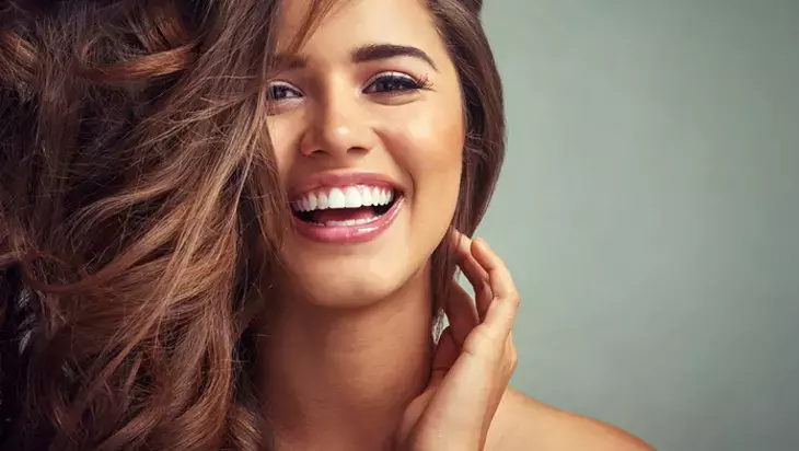 Saçlarınız neme doyacak! Soğuk su şoku işe yarıyor